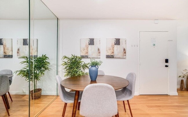 Building Photo - "Chic 1-Bed Sanctuary with Marble Touches ...