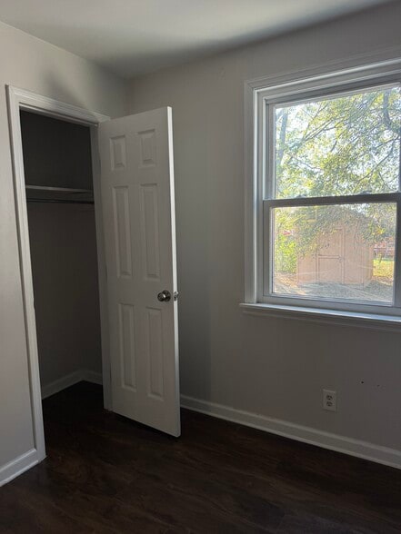 bedroom 1 - 1725 26th Ave N