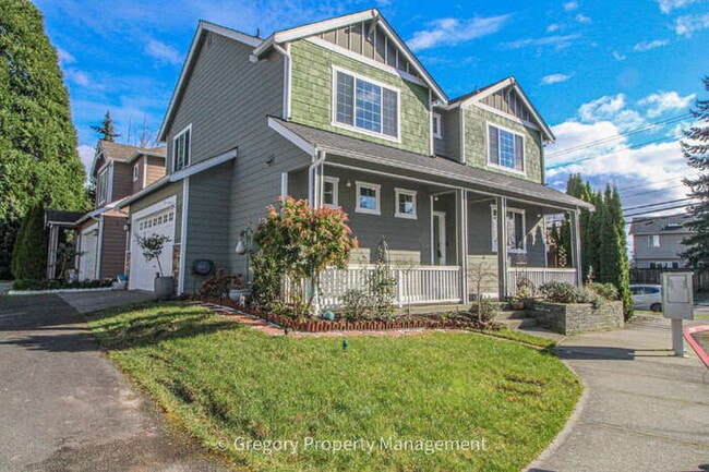 Building Photo - Beautiful and Modern Two-Story Home in Great Millcreek Location! 3 Bedrooms, 2.5 Bathrooms, Spaci...