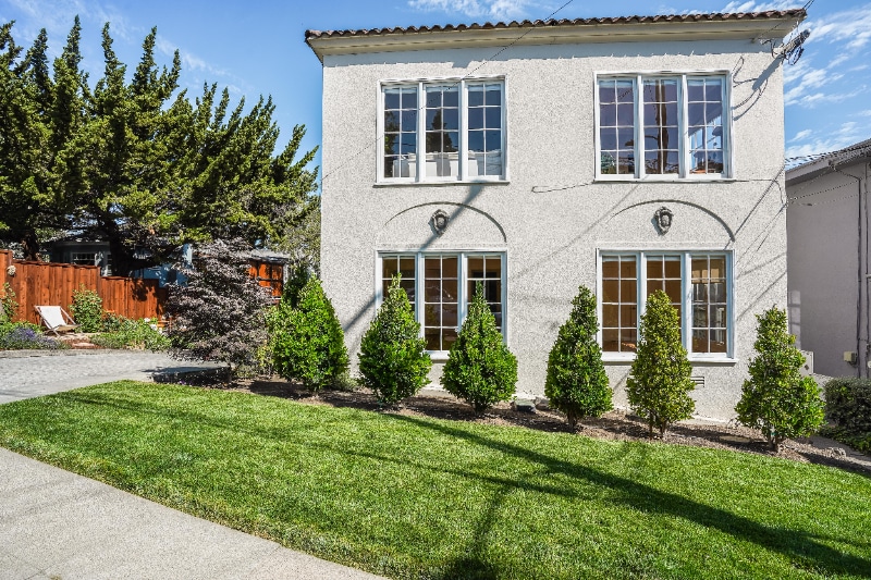 Building Photo - 4121 Greenwood Ave