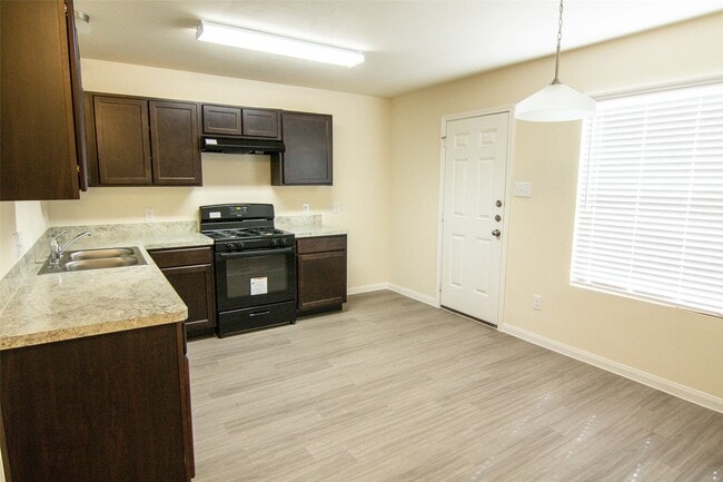 Building Photo - 836 Canton Grass Ln