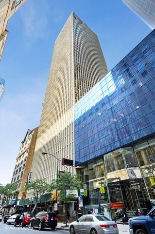 Primary Photo - 100 E Walton St