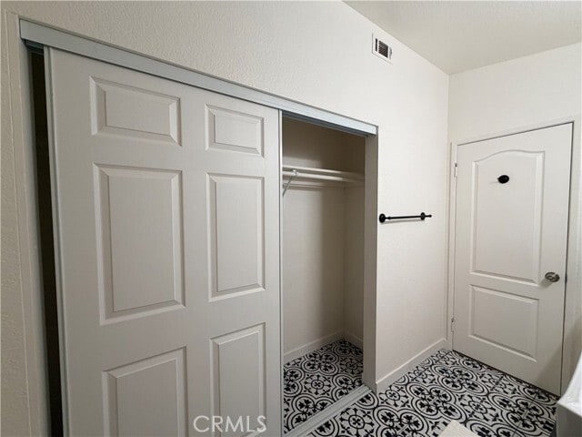 Building Photo - 1187 E 223rd St