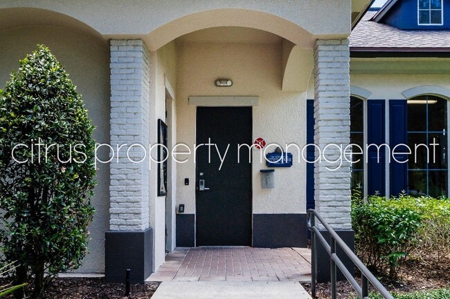 Building Photo - Spacious 4/3 in Independence Available Now!