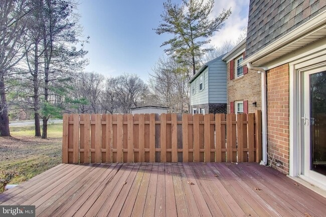 Building Photo - 5769 Yellowrose Ct