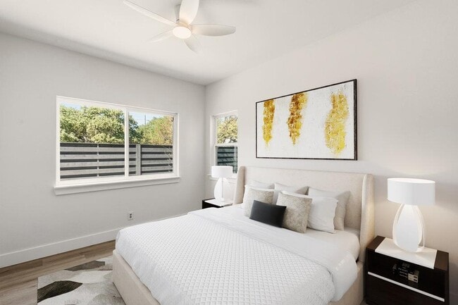 Building Photo - 814 W Mary St