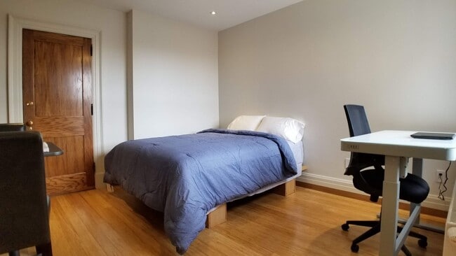 Interior Photo - EB Green Residence