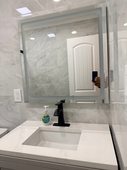 Bathroom 2 - 1526 E Abila St