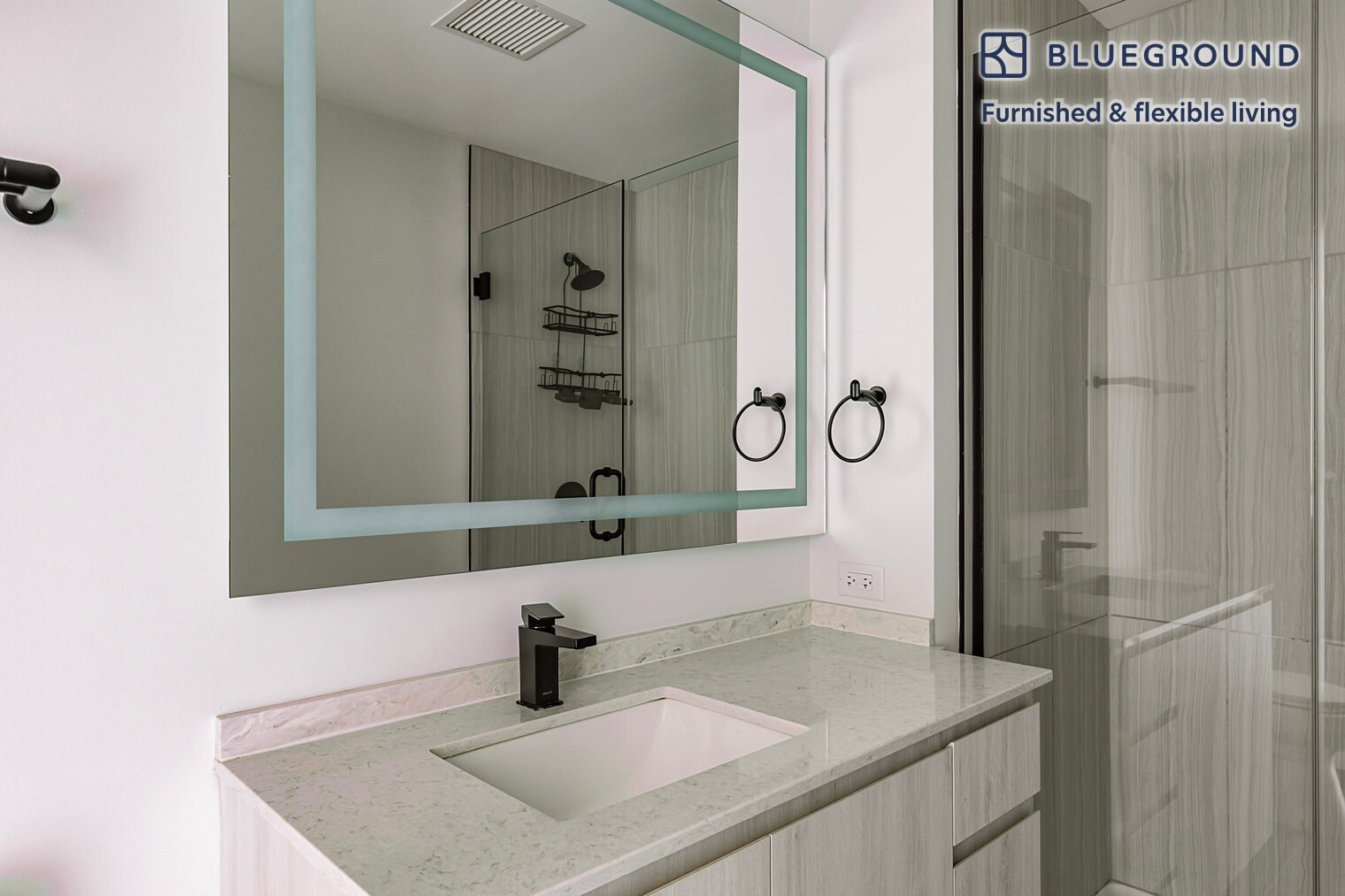 Building Photo - 1400 W Randolph St