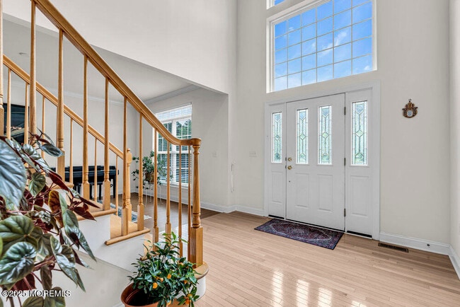 Building Photo - 8 Connor Dr