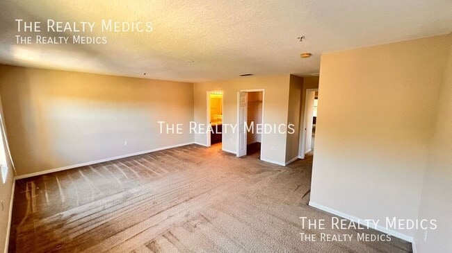 Building Photo - 331 Freedom's Ring Dr