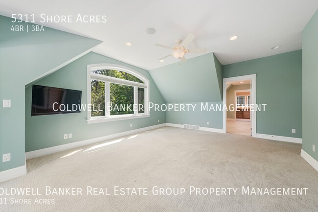 Building Photo - 5311 Shore Acres