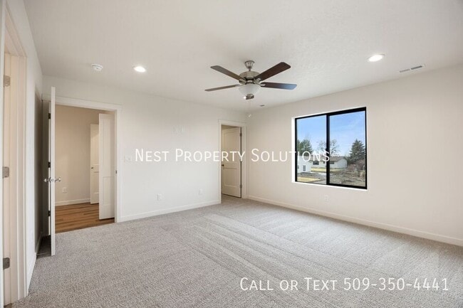 Building Photo - 601 S Dorsing St