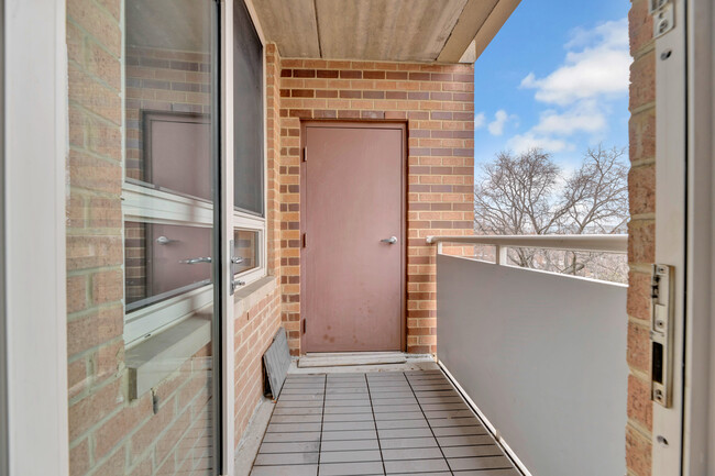 Building Photo - 355 I St SW