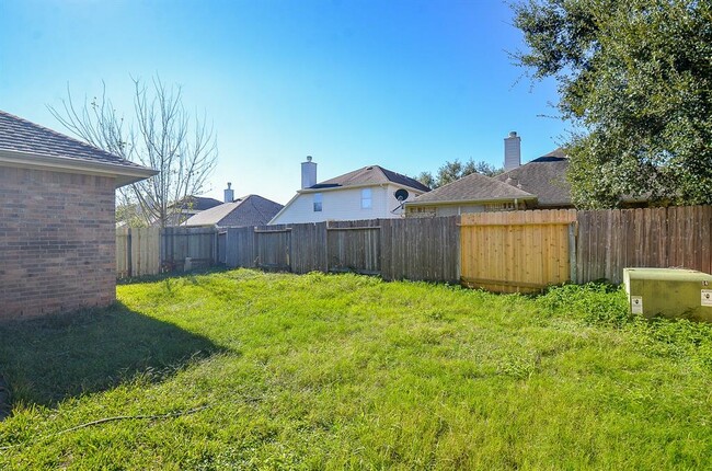 Building Photo - 5623 Cozy Terrace Ln