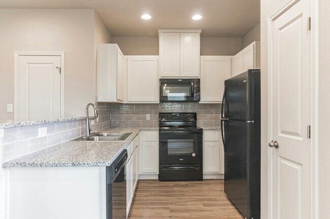 Building Photo - 116 Peruna Dr
