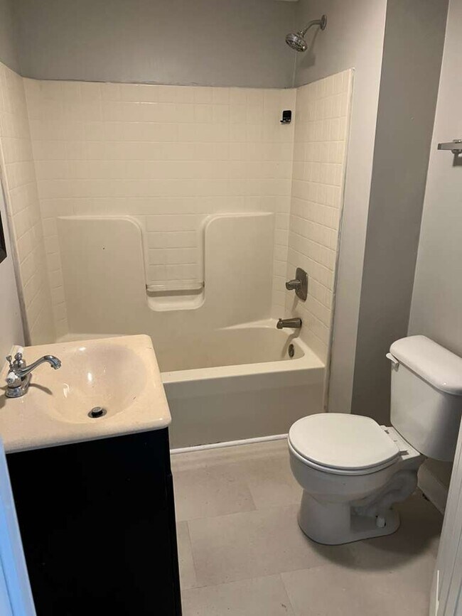 Building Photo - 311 Burke Ave