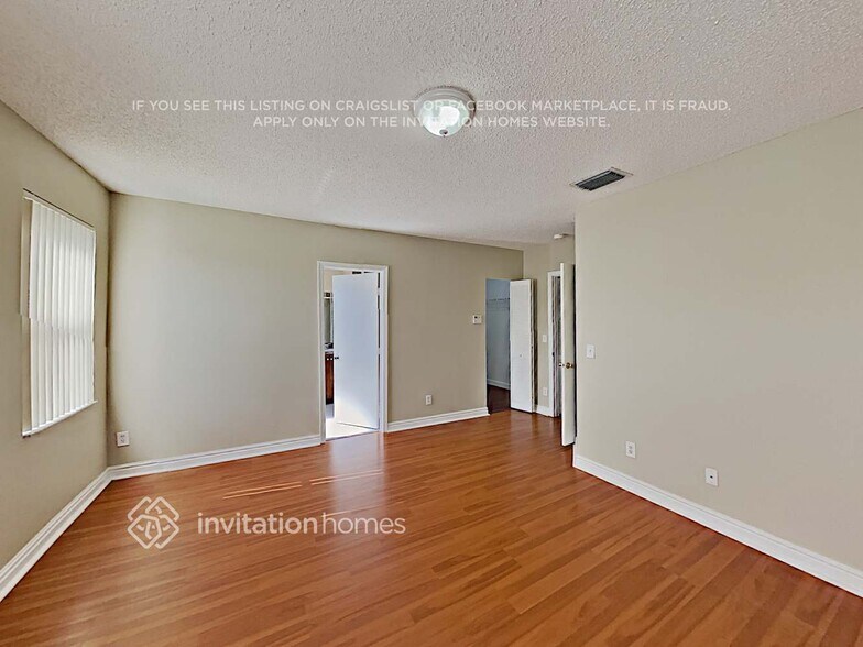 Building Photo - 3457 NW 112th Way