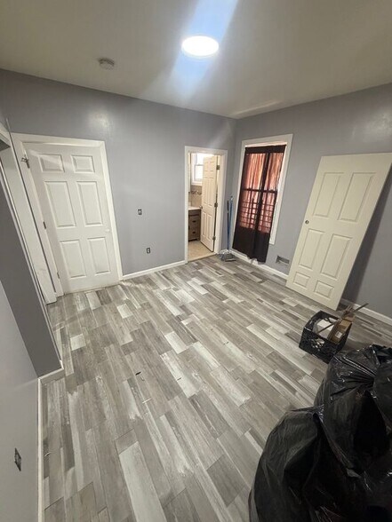 Building Photo - 131 Huntington Terrace