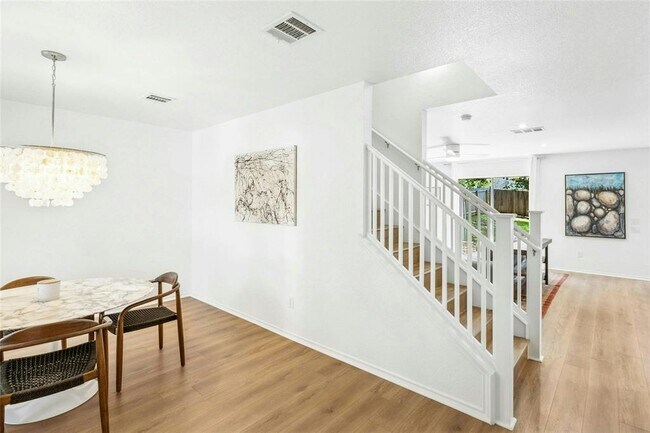 Building Photo - 11208 Midbury Ct