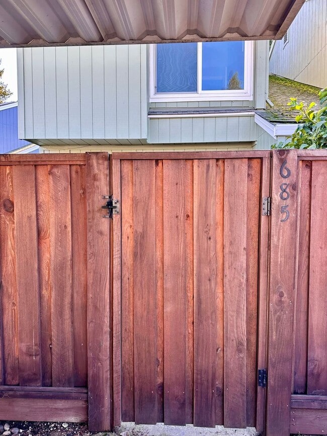 Building Photo - 3 Bed, 2 Bath Home in Rohnert Park