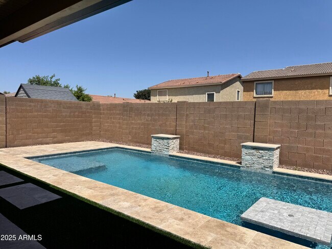 Building Photo - 45008 Miramar Rd
