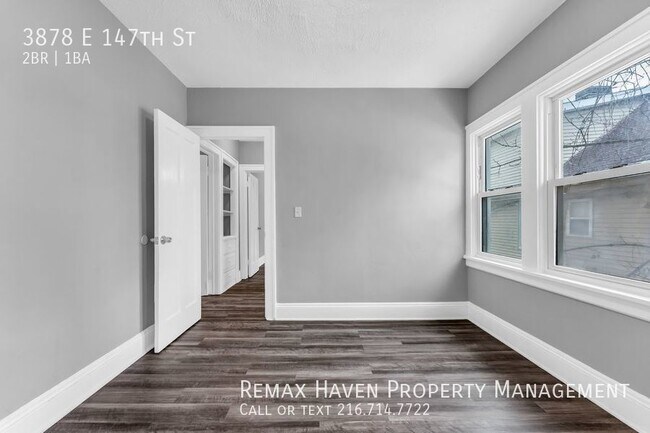Building Photo - 3878 E 147 St #2/UP, Cleveland - 2 Bed 1 B...