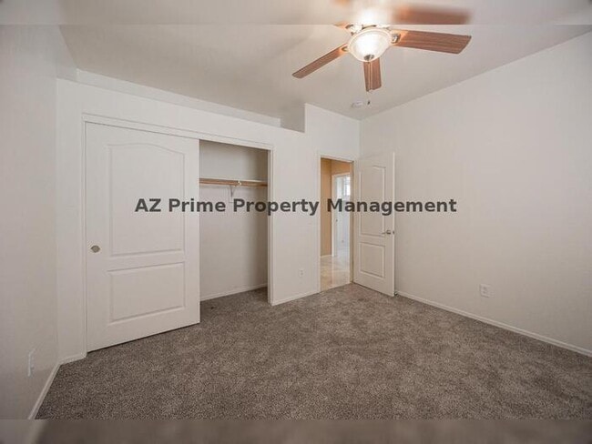 Building Photo - 123 W Elmwood Pl