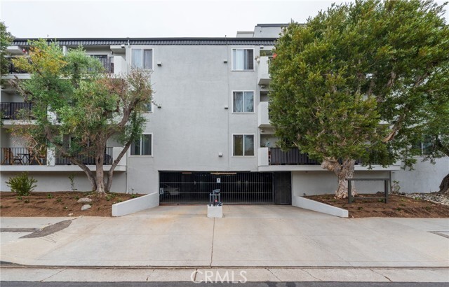 Building Photo - 8163 Redlands St
