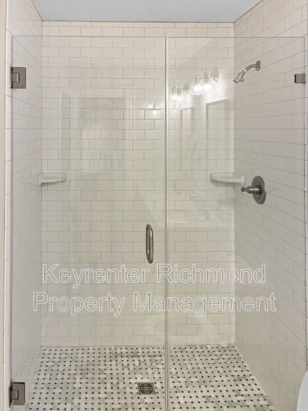 Building Photo - 1221 N 26th St