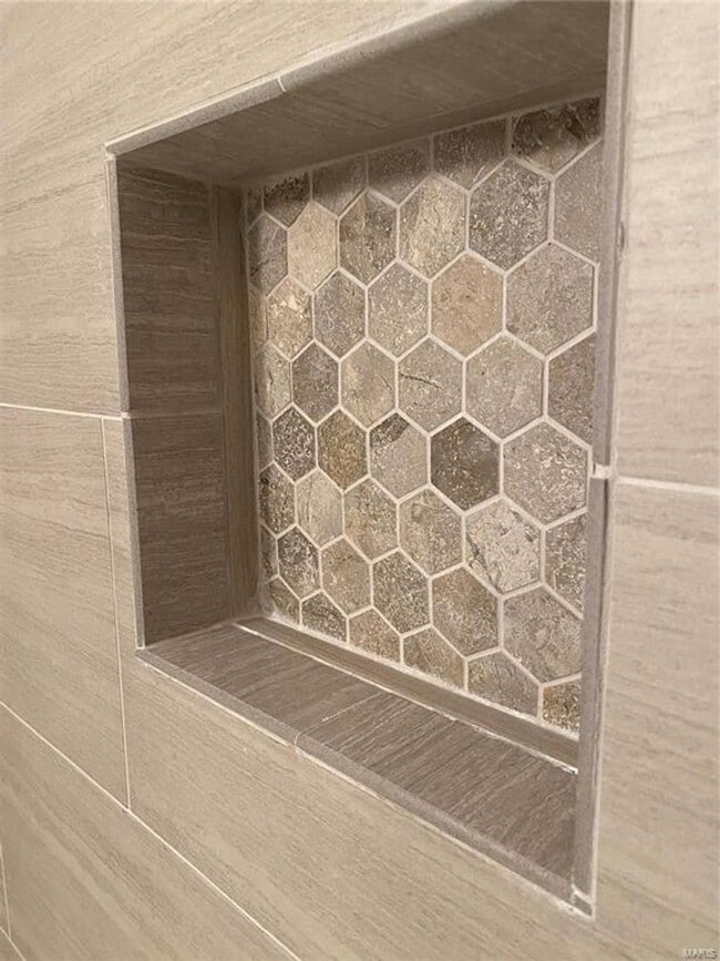 Building Photo - 762 La Feil Dr