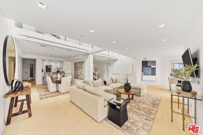 Building Photo - 110 Ocean Park Blvd