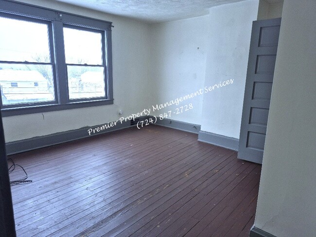 Building Photo - 1305 Irwin St