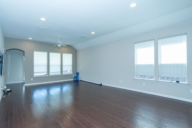 Building Photo - 2813 Barnsley Dr