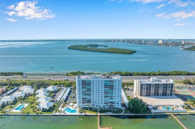 Building Photo - 7200 Sunshine Skyway Ln S