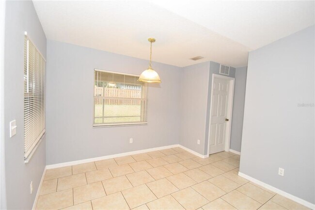 Building Photo - 26 Roller Ln