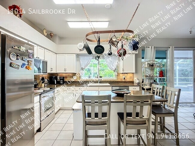 Building Photo - 11014 Sailbrooke Dr