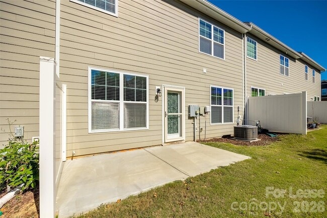 Building Photo - 1412 Bramblewood Dr