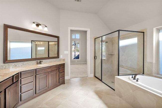 Building Photo - 17339 Camillia Trails