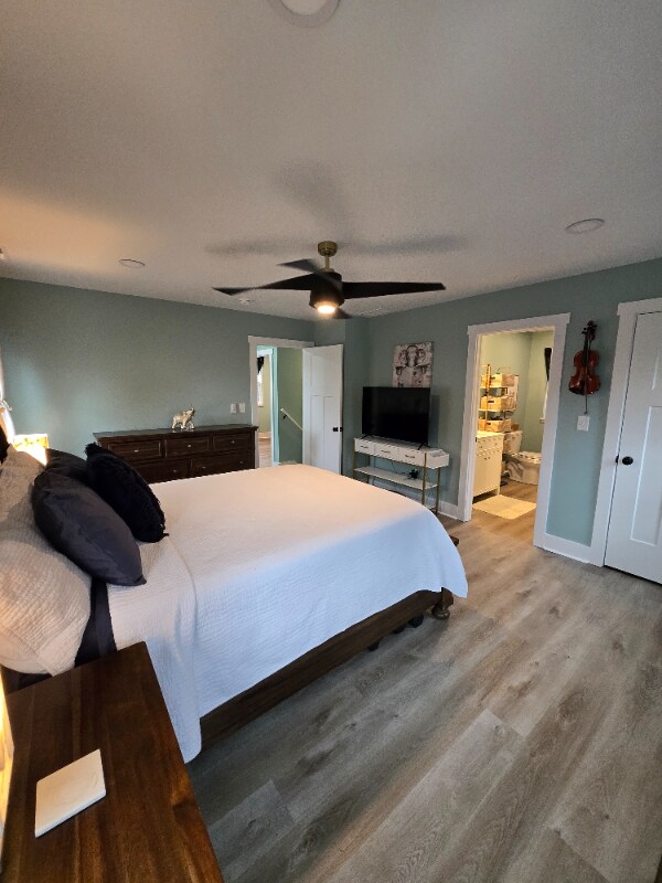 Building Photo - 133 Hoefgen St