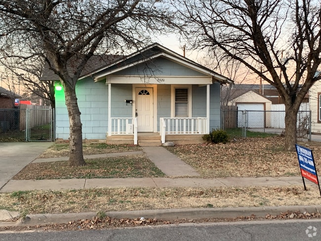 Building Photo - 2320 20th St