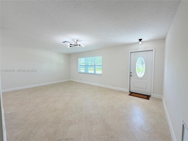 Building Photo - 8581 NW 17th St