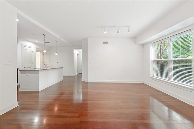 Building Photo - 200 River Vista Drive