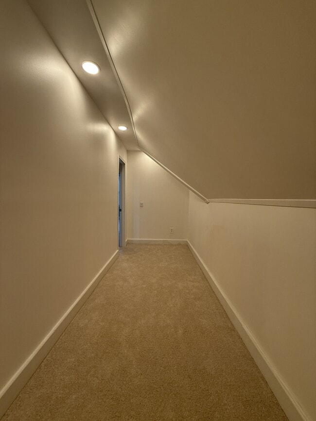 Building Photo - 101 Patrick Dr