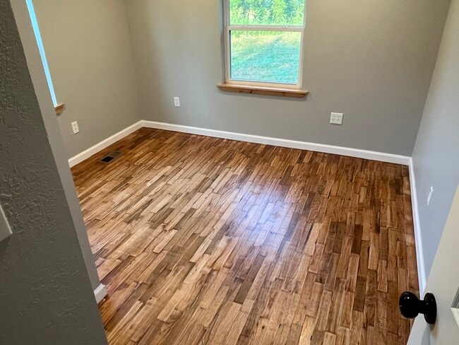 Bedroom 3 - 805 S Frey St