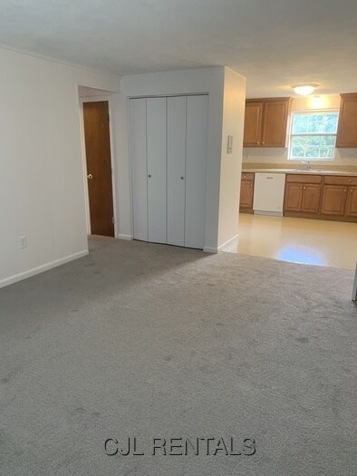 Building Photo - 1 Viking Ct