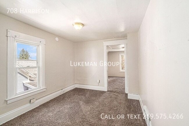 Building Photo - 708 Harrison-