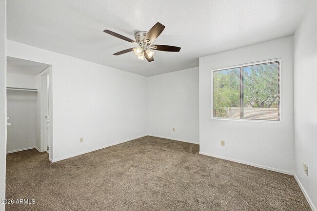Building Photo - 16033 N 25th St