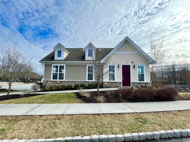 Building Photo - 141 Meadow View Dr
