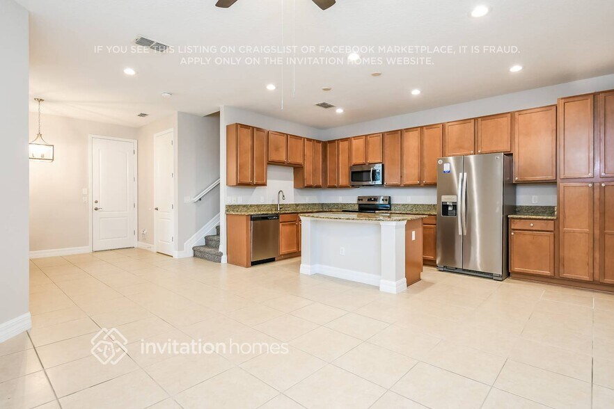 Building Photo - 10173 Eagle Creek Center Blvd